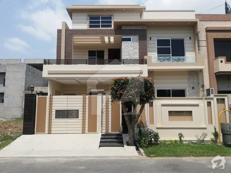 10 Marla House Is Available For Sale In Sector 4