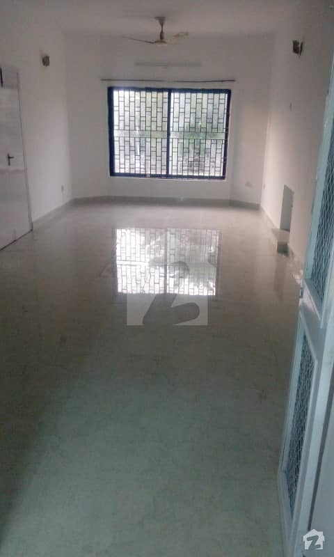 A Full Renovated 40x80 Upper Portion For Rent In G9