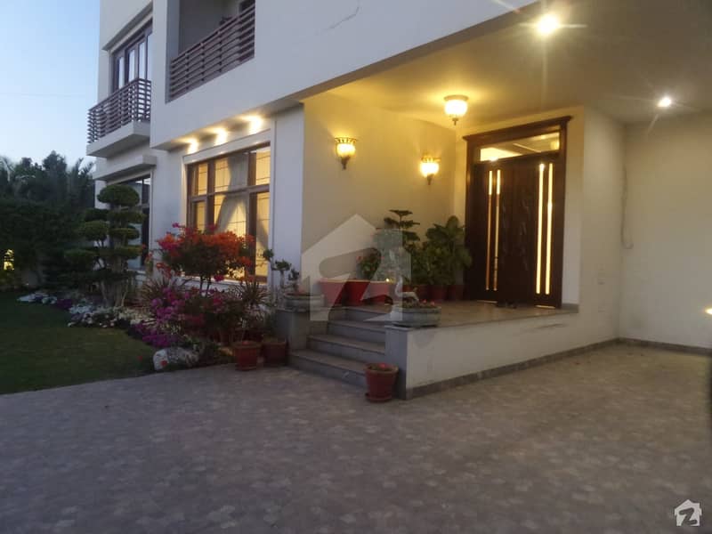Fully Furnished Bungalow Available For Rent