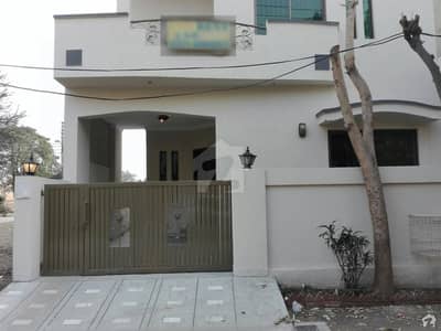 Here Is A Good Opportunity To Live In A Well-Built House Here Is A Good Opportunity To Live In A Well-Built House
