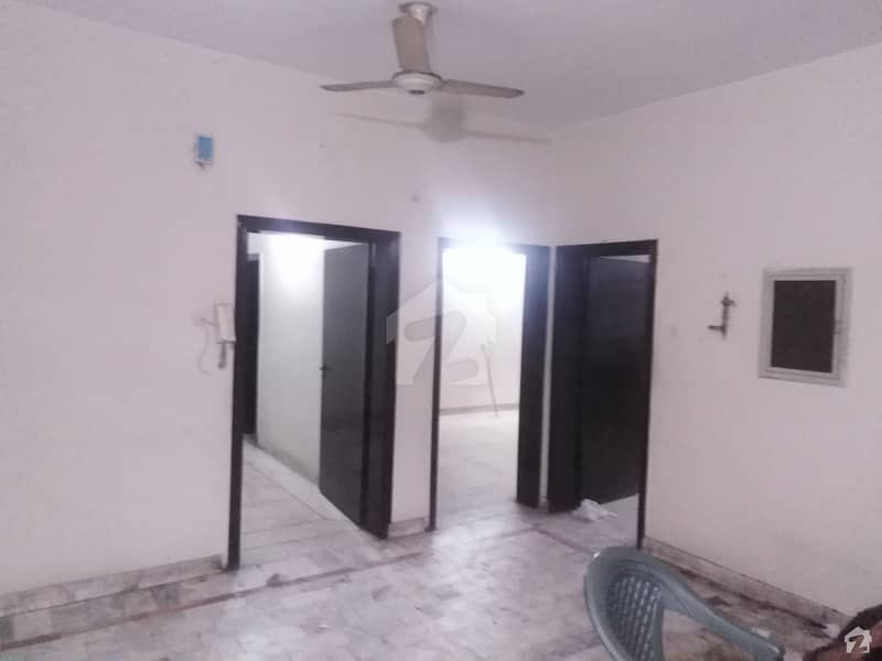 جوہر ٹاؤن فیز 1 - بلاک ایف جوہر ٹاؤن فیز 1 جوہر ٹاؤن لاہور میں 4 کمروں کا 7 مرلہ مکان 75 ہزار میں کرایہ پر دستیاب ہے۔