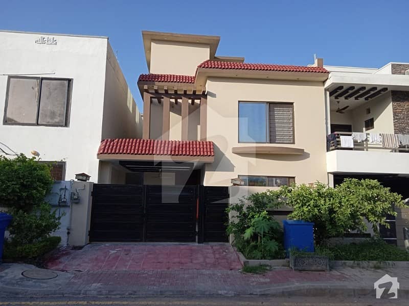 Outstanding Location 10 Marla Double Unit House In Bahria Town.