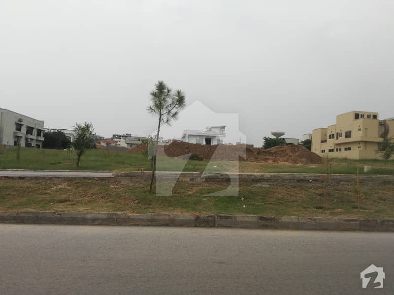 Daffodill 8 Marla Commercial Plot Available For Sale