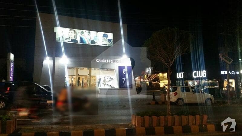 ایم ایم عالم روڈ گلبرگ لاہور میں 1.11 کنال دکان 7 لاکھ میں کرایہ پر دستیاب ہے۔