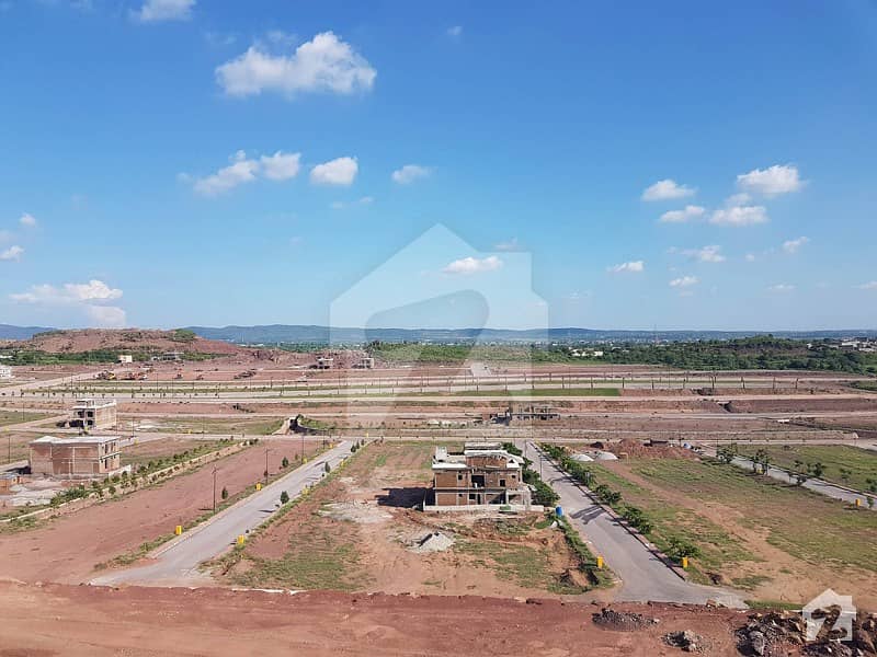 2.5 Marla Commercial For Sale In Phase 8 Ghauri Town Islamabad