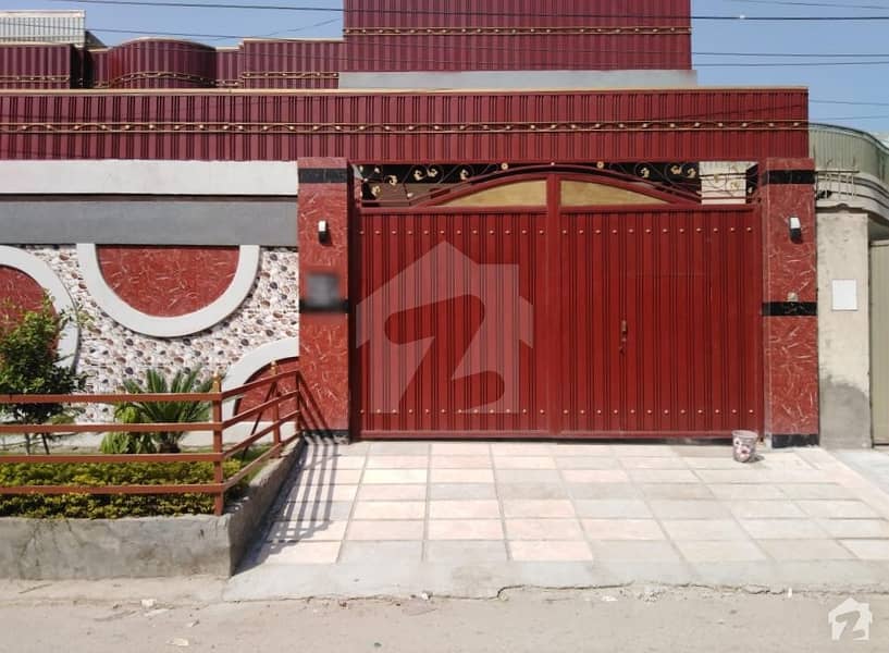 حیات آباد فیز 6 - ایف3 حیات آباد فیز 6 حیات آباد پشاور میں 7 کمروں کا 15 مرلہ مکان 4.9 کروڑ میں برائے فروخت۔