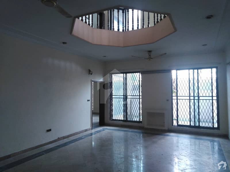 1 Kanal House On 60 Feet Road Is Available For Rent