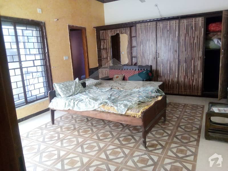 2 Bed Attached Bath Kitchen And Tv Lounge Rooms For Rent
