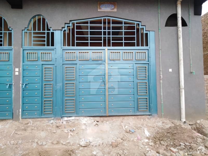 Here Is A Good Opportunity To Live In A Well-Built House Here Is A Good Opportunity To Live In A Well-Built House