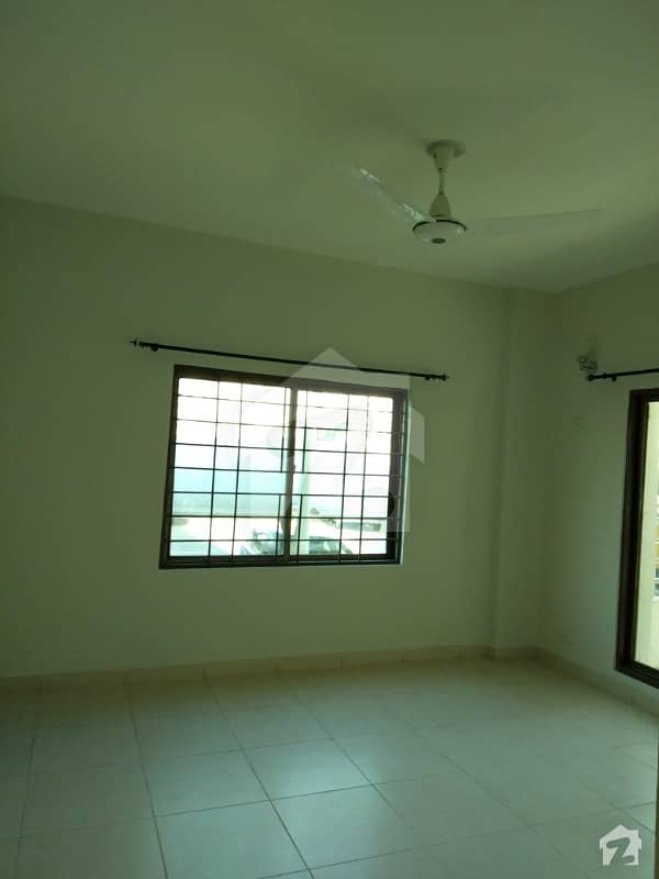 3 Bed Apartment Available For Sale Brand New Flat