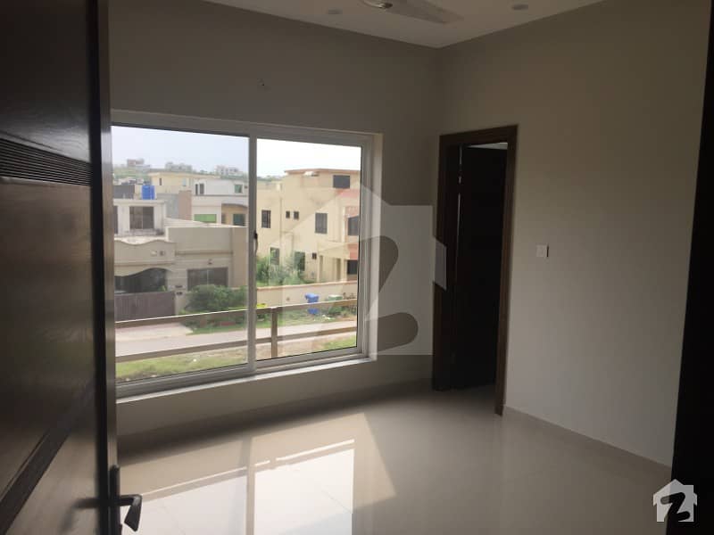 Umer Block 7 Marla Brand New House Available For Sale