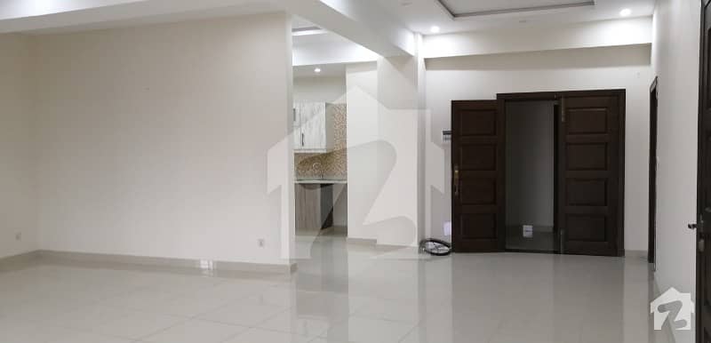 10 Marla Three Bed Lavish Apartment for Rent in Bahria Phase 7