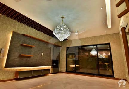 1 Kanal Luxurious Bungalow For Sale 1 Kanal Luxurious Bungalow For Sale