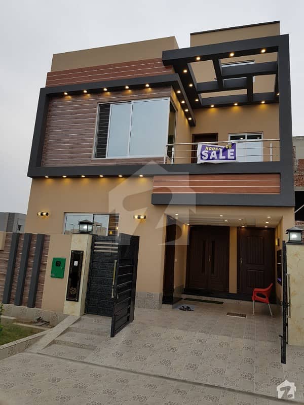Designer 5 Marla Brand New Luxury House For Sale In Bahria Town Lahore