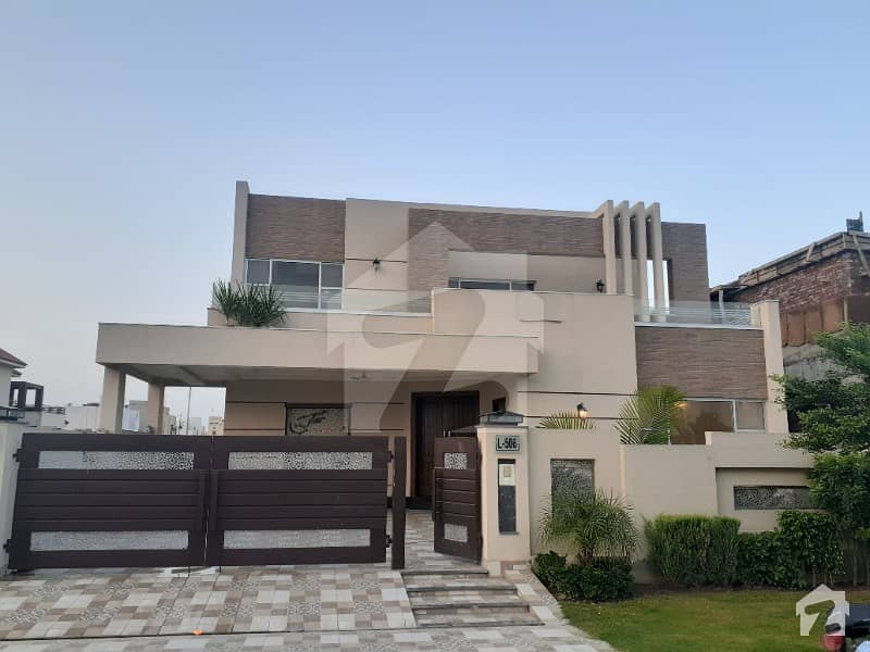 One Kanal Brand New Beautiful Bungalow For Sale