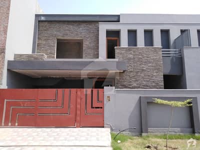ایڈن آچرڈ فیصل آباد میں 7 مرلہ مکان 1.5 کروڑ میں برائے فروخت۔ ایڈن آچرڈ فیصل آباد میں 7 مرلہ مکان 1.5 کروڑ میں برائے فروخت۔