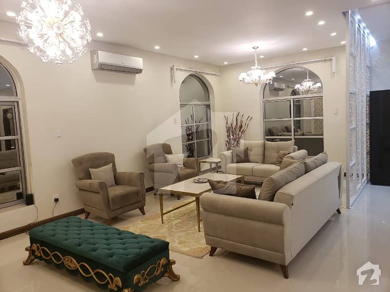2 Bed Flat For Sale   In Crescent Lake Tower Bahria Town Phase 8