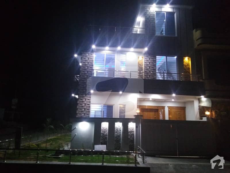 Proper corner 25x40 House for rent in G 13 Islamabad