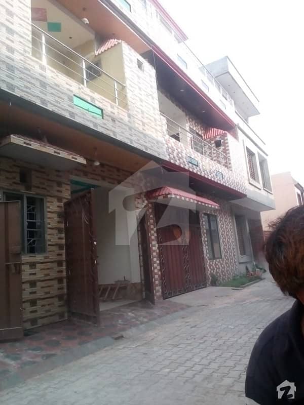پی جی ای سی ایچ ایس فیز 2 پنجاب گورنمنٹ ایمپلائیز سوسائٹی لاہور میں 3 کمروں کا 3 مرلہ مکان 70 لاکھ میں برائے فروخت۔
