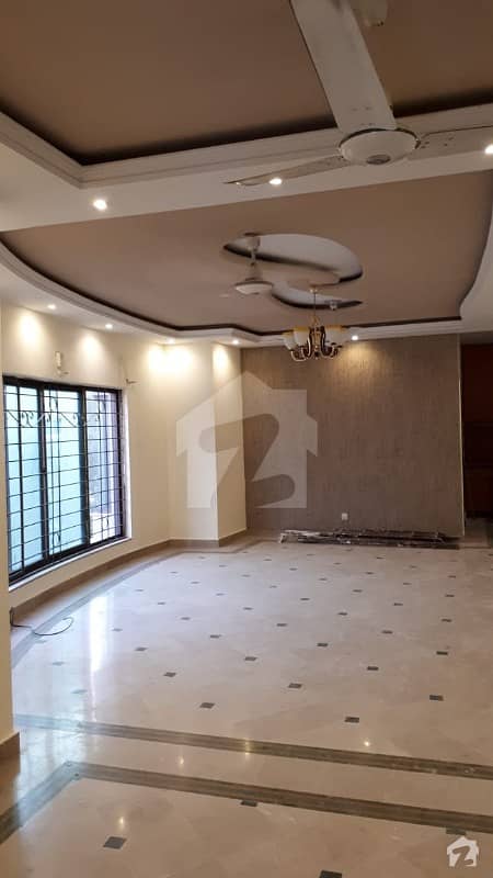 Huge 24 Marla Upper Portion Is Available For Rent In Phase 4 DHA