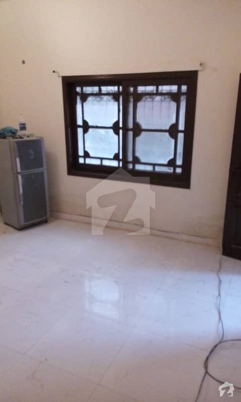 120 Sq Yard Bungalow Is Available For Rent In Dha Phase 1 Staff Line 9 4 Bed 2 Kitchen Terrace Tile Flooring