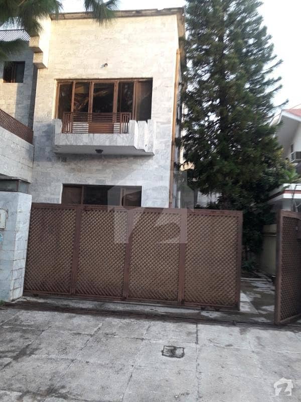 House Available For Rent In F-10 Islamabad