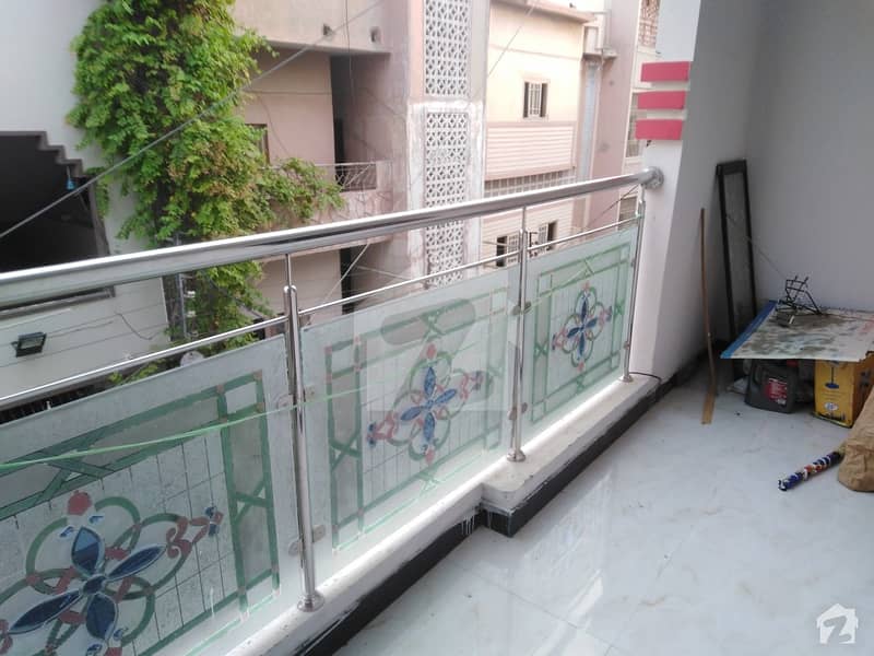 ناظم آباد - بلاک 5 ناظم آباد کراچی میں 3 کمروں کا 5 مرلہ بالائی پورشن 70 لاکھ میں برائے فروخت۔