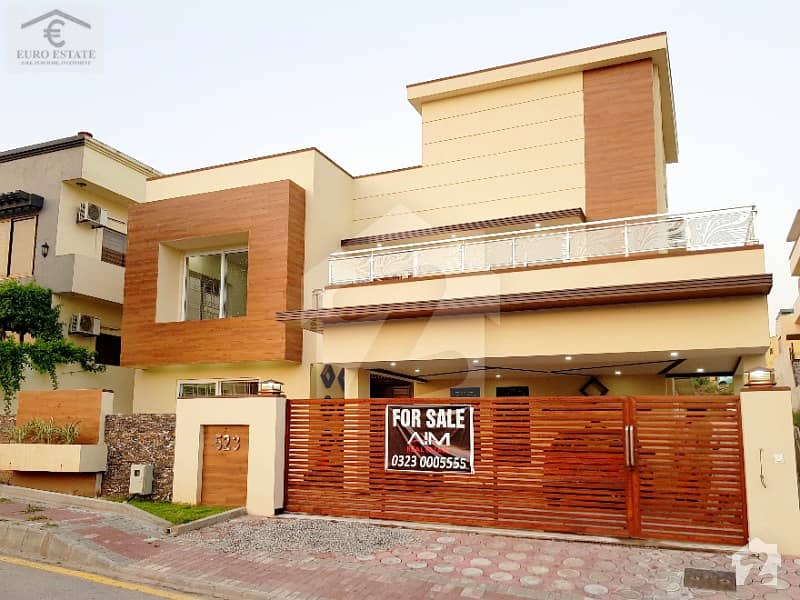 بحریہ ٹاؤن فیز 3 بحریہ ٹاؤن راولپنڈی راولپنڈی میں 6 کمروں کا 1 کنال مکان 4.7 کروڑ میں برائے فروخت۔