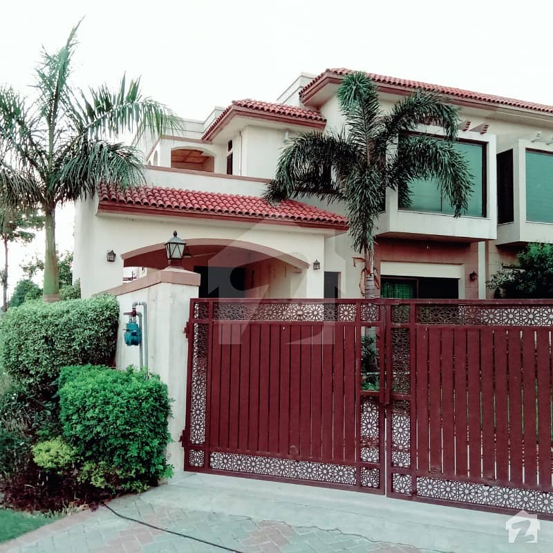 12 Marla Luxury Home Ready For Rent 12 Marla Luxury Home Ready For Rent