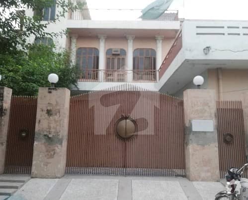 کینال بینک ہاؤسنگ سکیم لاہور میں 6 کمروں کا 14 مرلہ مکان 2.25 کروڑ میں برائے فروخت۔