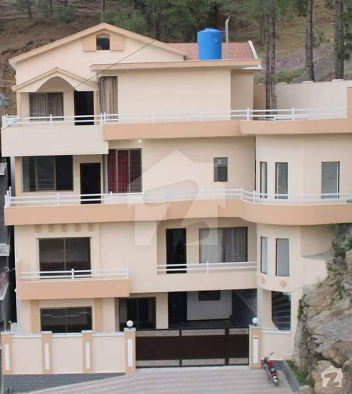 کاغان کالونی ایبٹ آباد میں 11 کمروں کا 13 مرلہ مکان 2.95 کروڑ میں برائے فروخت۔