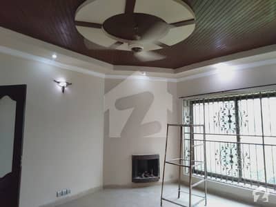 Dha Defence One Kanal Lower Portion For Rent In Dha Phase 4 Dha Defence One Kanal Lower Portion For Rent In Dha Phase 4