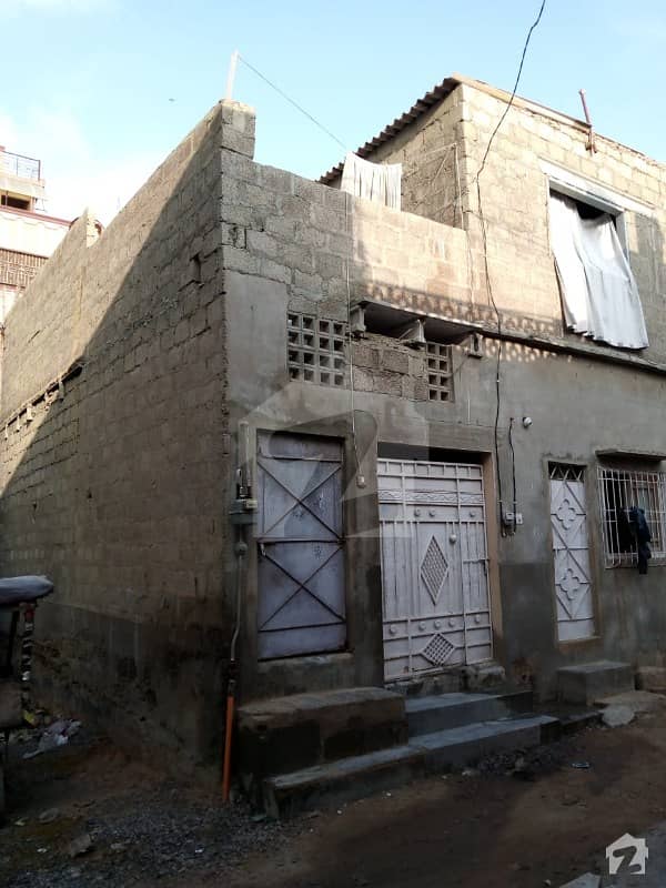 اللہ والا ٹاؤن ۔ سیکٹر 31-بی اللہ والا ٹاؤن کورنگی کراچی میں 4 کمروں کا 3 مرلہ مکان 45 لاکھ میں برائے فروخت۔