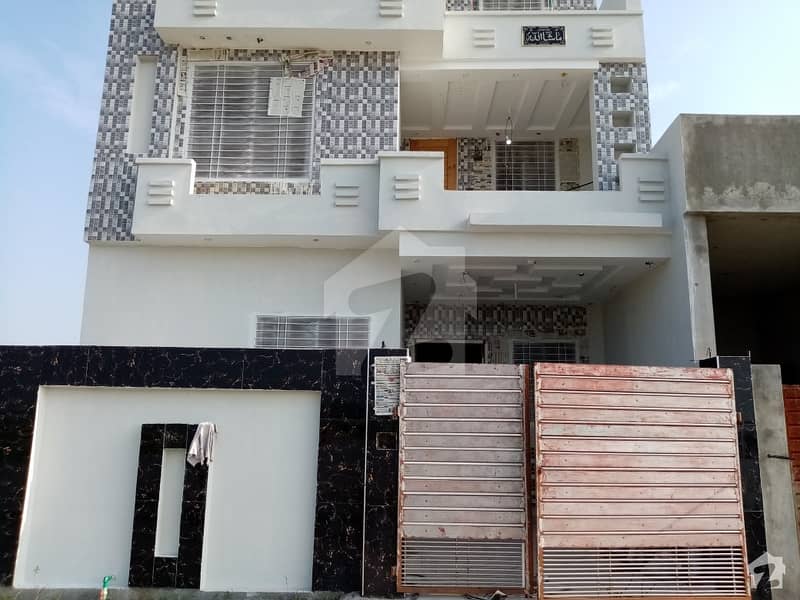 House Available For Sale In Phase 3 - Block D