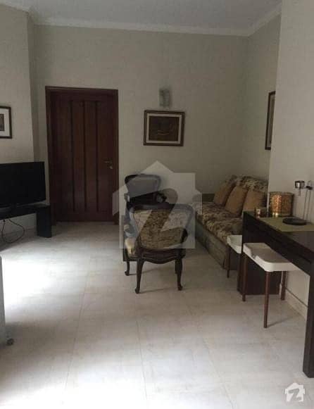 One Kanal Fully Furnished Room For Rent