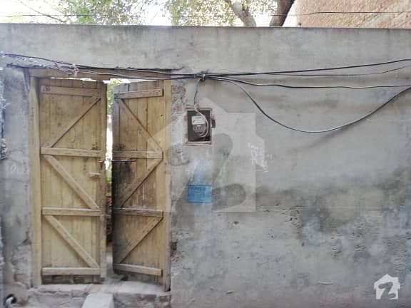 رام گڑھ مغلپورہ لاہور میں 1 کمرے کا 4 مرلہ مکان 65 لاکھ میں برائے فروخت۔