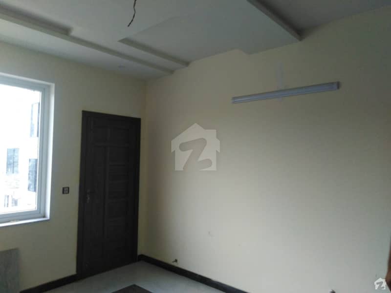 3 Storey 40x80 House With Extra Land Is Available For Sale