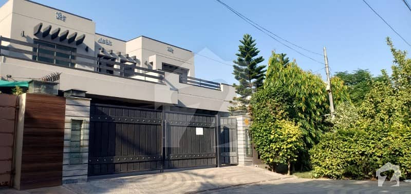 1 Kanal fully furnished lower lock upper portion short and long time avail for Rent phase 4 lahore 1 Kanal fully furnished lower lock upper portion short and long time avail for Rent phase 4 lahore