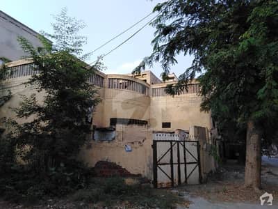 Well-Built House Available At Good Location Well-Built House Available At Good Location