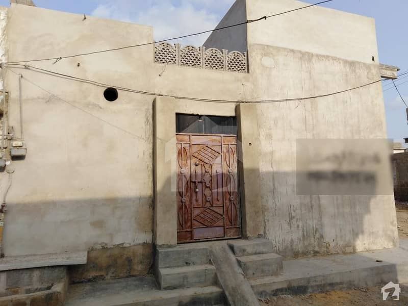 Single Storey House Is Available For Sale In Gulshan-e-Surjani