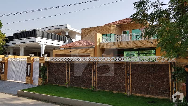 1 Kanal House For Sale In Phase 1 Sector E1