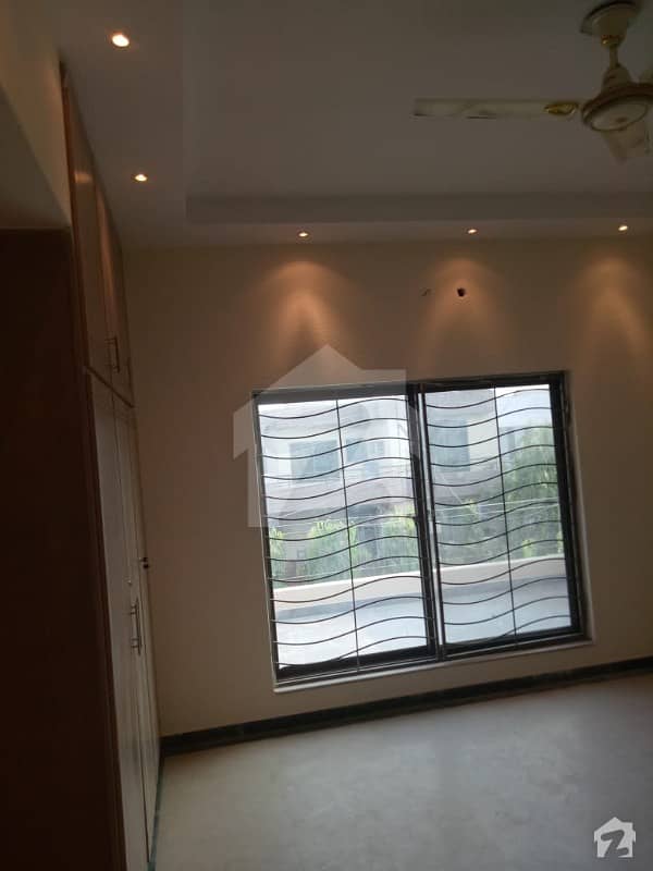 10 Marla House  Is Available For Rent Located In Phase 4  GG Block Dha Defence
