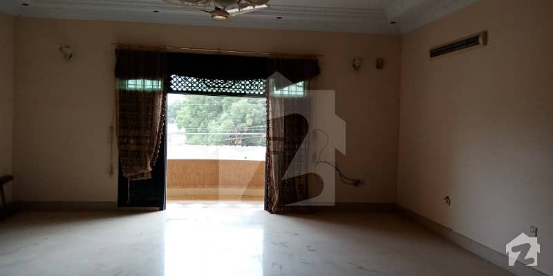 نارتھ ناظم آباد ۔ بلاک ایچ نارتھ ناظم آباد کراچی میں 6 کمروں کا 1.2 کنال مکان 1.5 لاکھ میں کرایہ پر دستیاب ہے۔