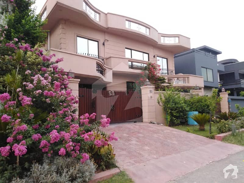 1 Kanal Outclass Triple Story House For Sale In E11 Mpchs Islamabad