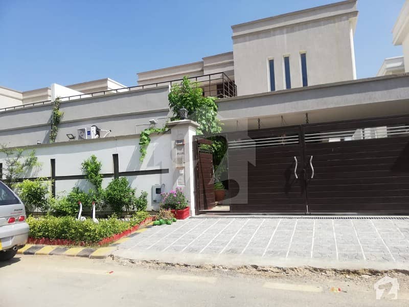 فالکن کمپلیکس نیوملیر ملیر کراچی میں 4 کمروں کا 14 مرلہ مکان 5.02 کروڑ میں برائے فروخت۔