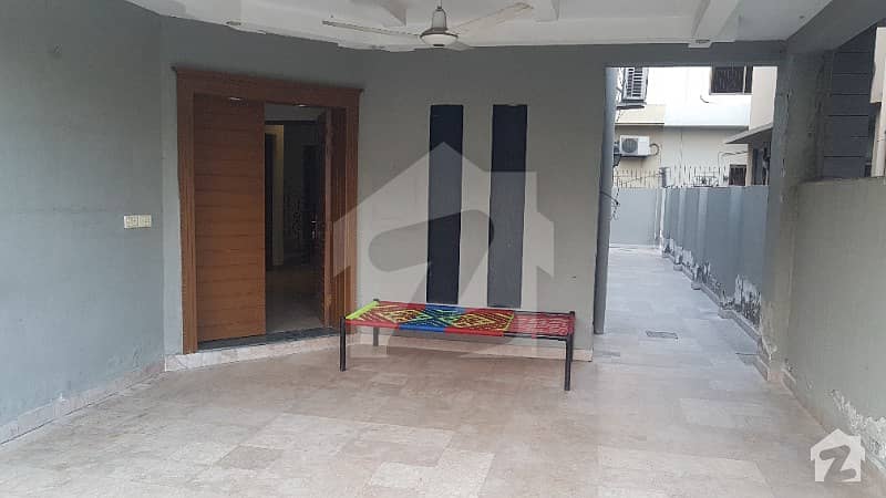 10 marla fully basement uesd house for sale in Eden City
