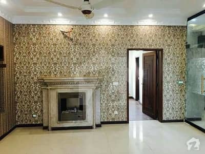 سبزہ زار سکیم ۔ بلاک ایف سبزہ زار سکیم لاہور میں 3 کمروں کا 10 مرلہ بالائی پورشن 32 ہزار میں کرایہ پر دستیاب ہے۔