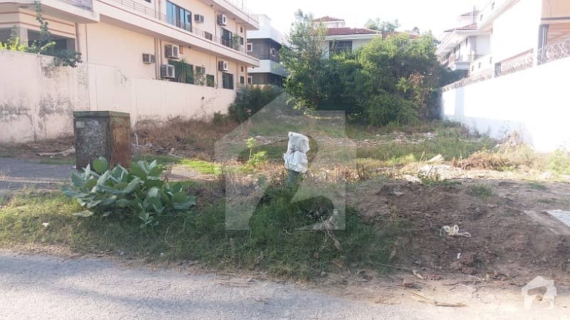 F-11 Beautifully Location Plot Is Available For Sale On Investor Price