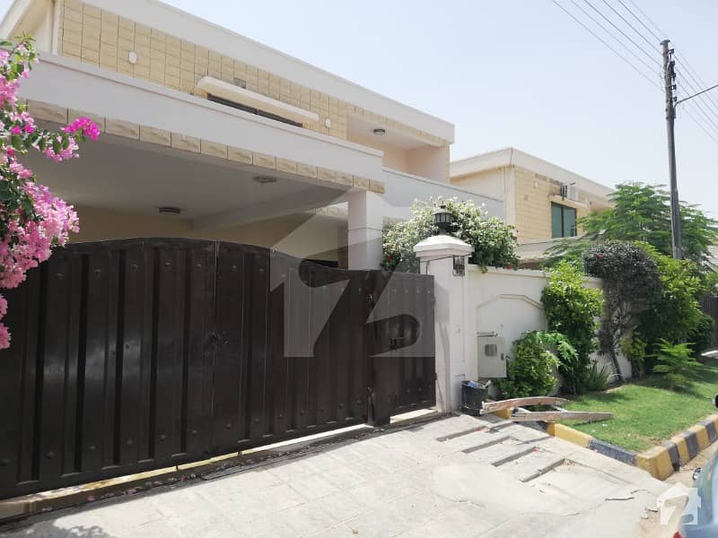 فالکن کمپلیکس نیوملیر ملیر کراچی میں 5 کمروں کا 1 کنال مکان 95 ہزار میں کرایہ پر دستیاب ہے۔
