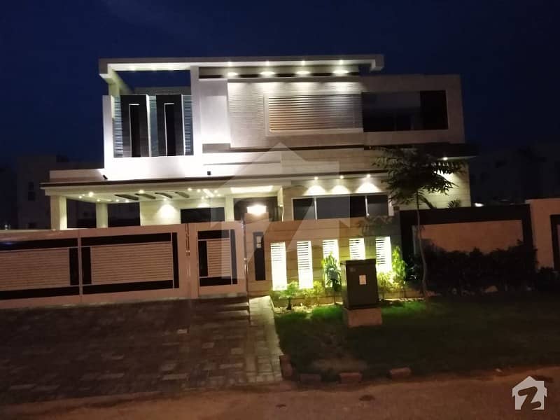 Mazhar Munir Design 1 Kanal Brand New Beautiful And Luxury Bungalow For Sale Near park and H park